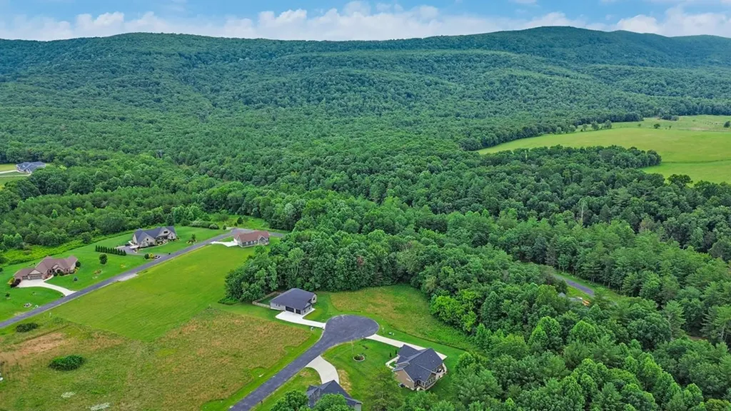 Tbd Suzie Court Crossville TN 38555