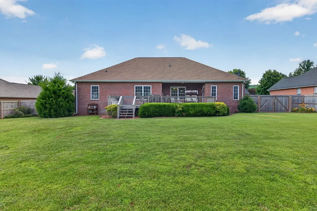2231 Shelby Drive Cookeville TN 38501