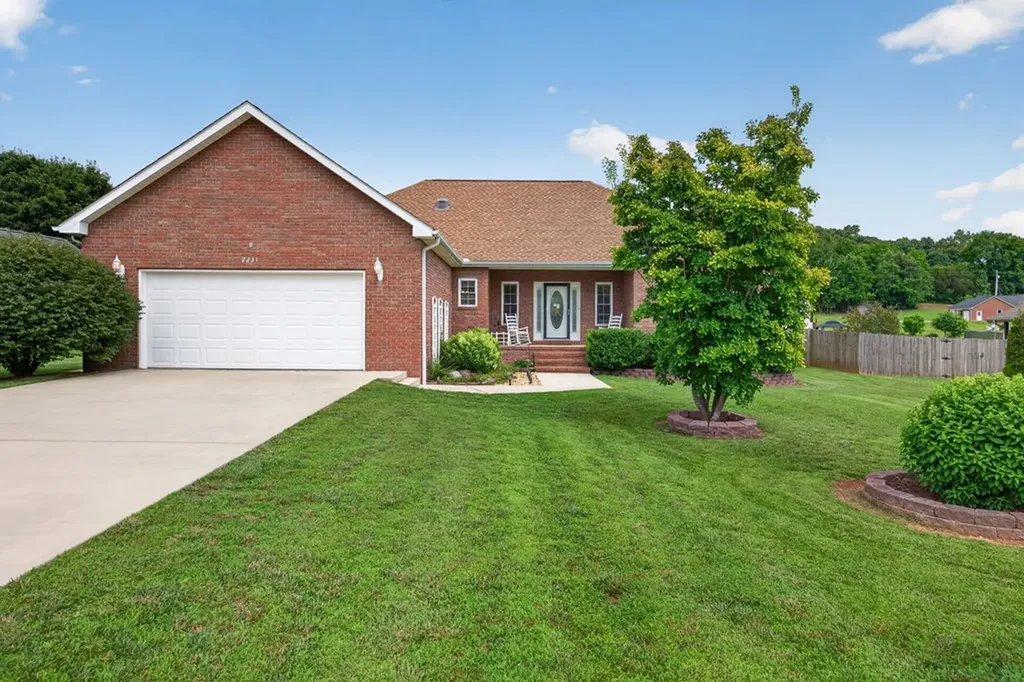 2231 Shelby Drive Cookeville TN 38501