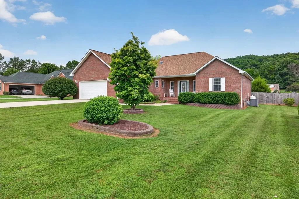 2231 Shelby Drive Cookeville TN 38501