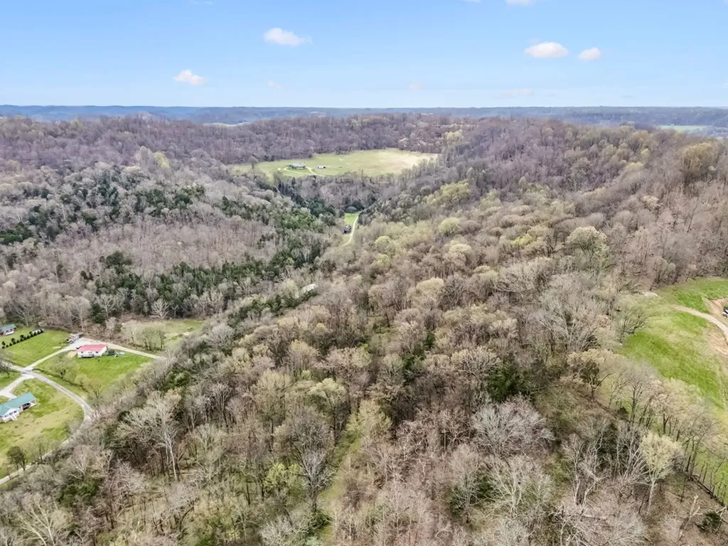 18 York Lane Elmwood TN 38560