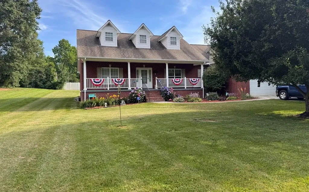 921 NE Green Meadows Road Cookeville TN 38506