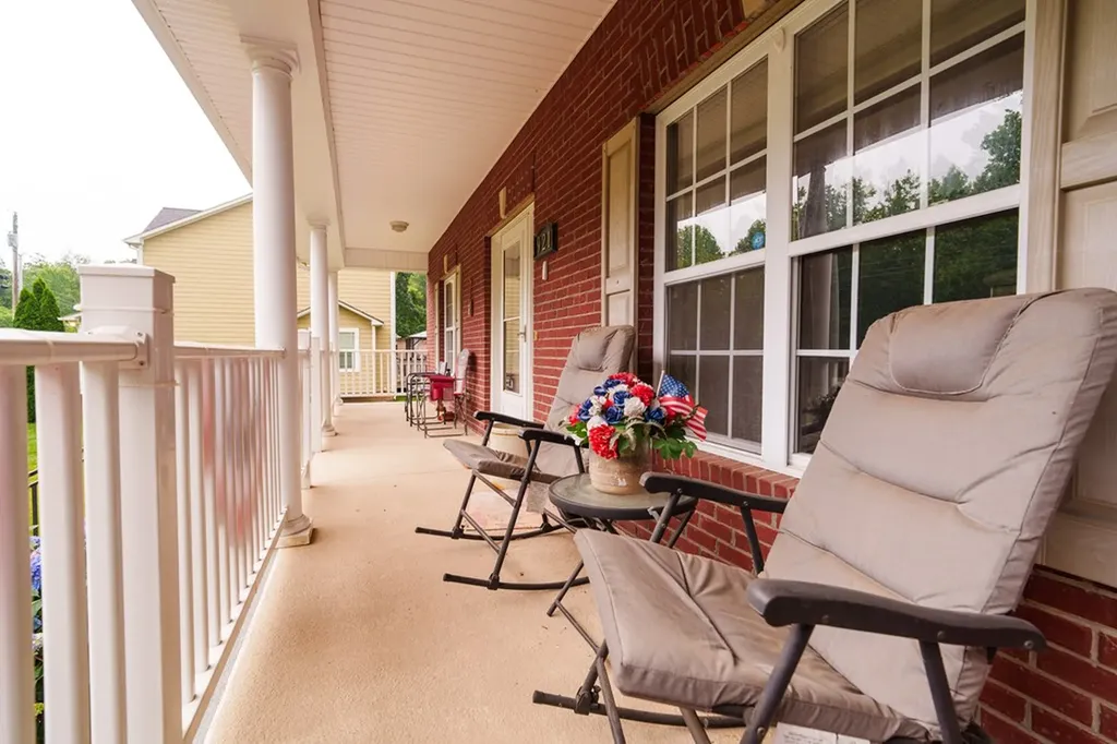 921 NE Green Meadows Road Cookeville TN 38506