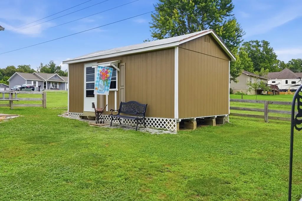 821 Buffalo Trail Clarkrange TN 38553