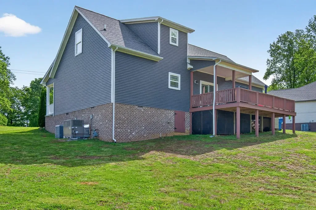 633 Victoria Lane Sparta TN 38583