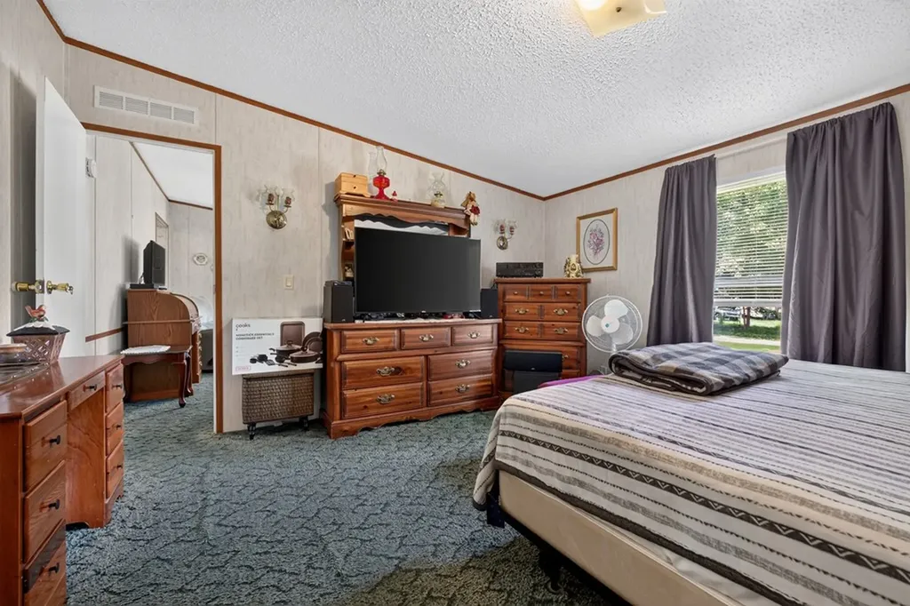 3013 Upper Hilham Road Livingston TN 38570