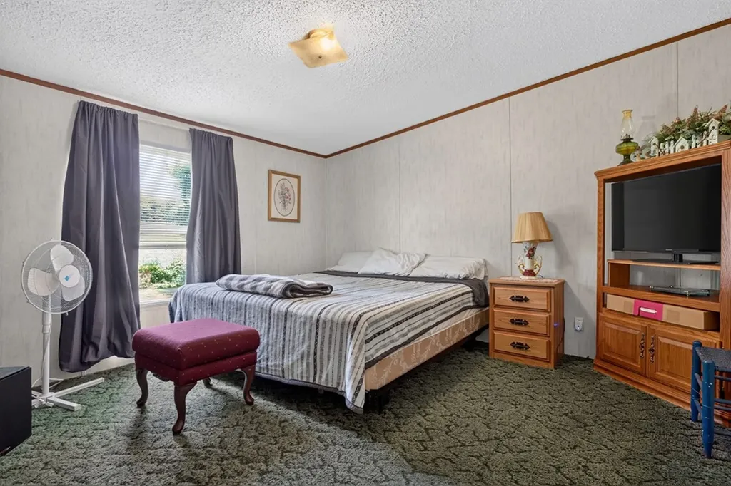 3013 Upper Hilham Road Livingston TN 38570
