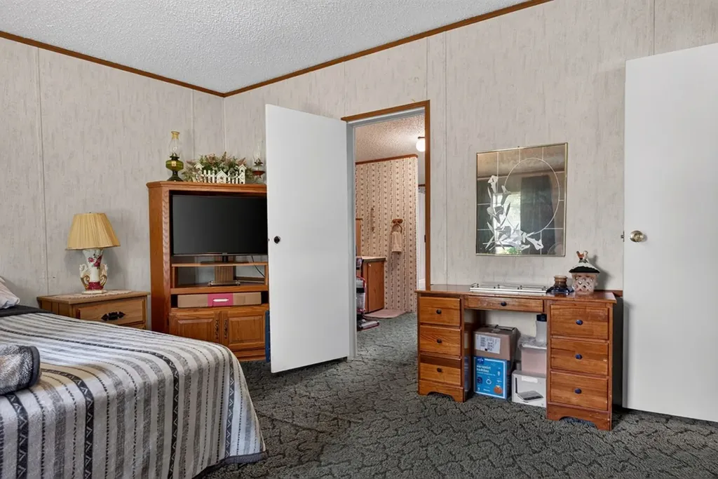 3013 Upper Hilham Road Livingston TN 38570