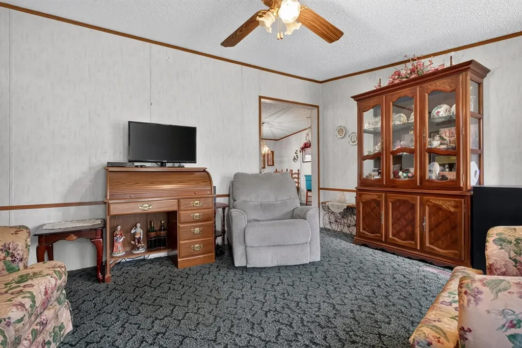 3013 Upper Hilham Road Livingston TN 38570