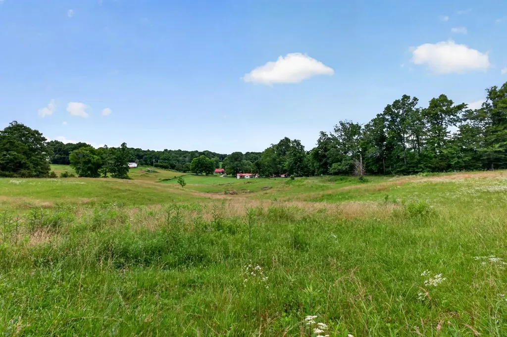 3013 Upper Hilham Road Livingston TN 38570