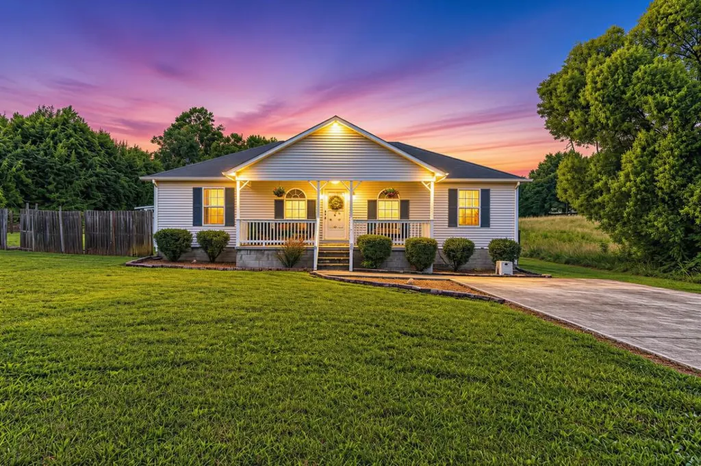 463 Hennessee Avenue Morrison TN 37357