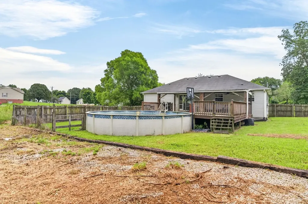 463 Hennessee Avenue Morrison TN 37357