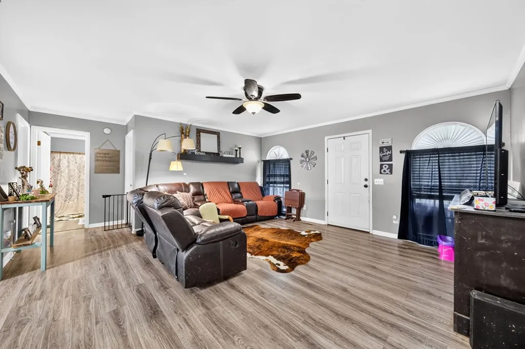 463 Hennessee Avenue Morrison TN 37357