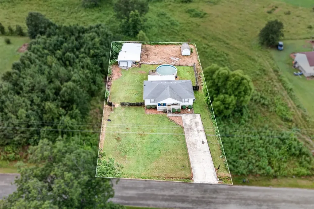 463 Hennessee Avenue Morrison TN 37357