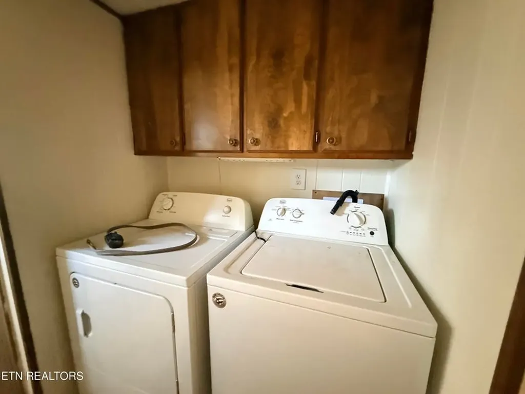 431 Patton Heights Circle Jamestown TN 38556-4112