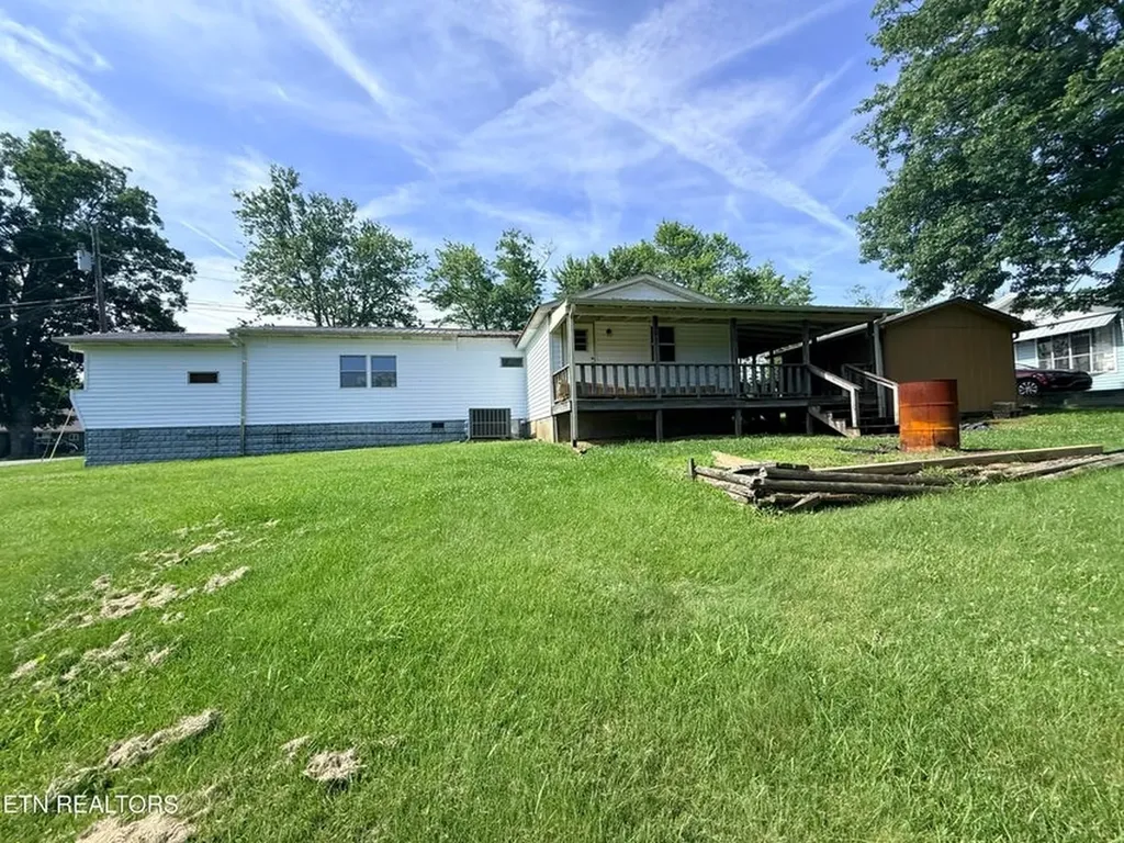 431 Patton Heights Circle Jamestown TN 38556-4112
