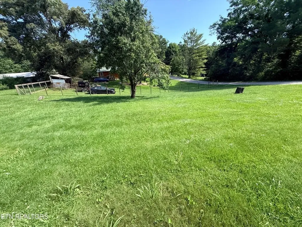 431 Patton Heights Circle Jamestown TN 38556-4112