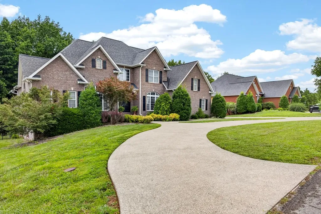 329 New Heritage Drive Cookeville TN 38506