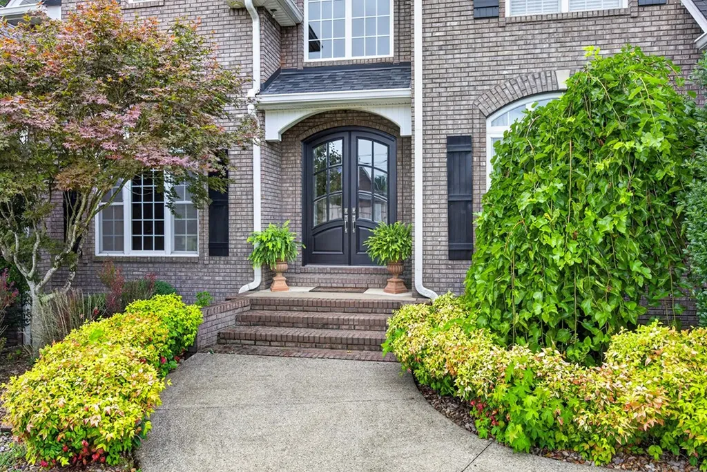 329 New Heritage Drive Cookeville TN 38506