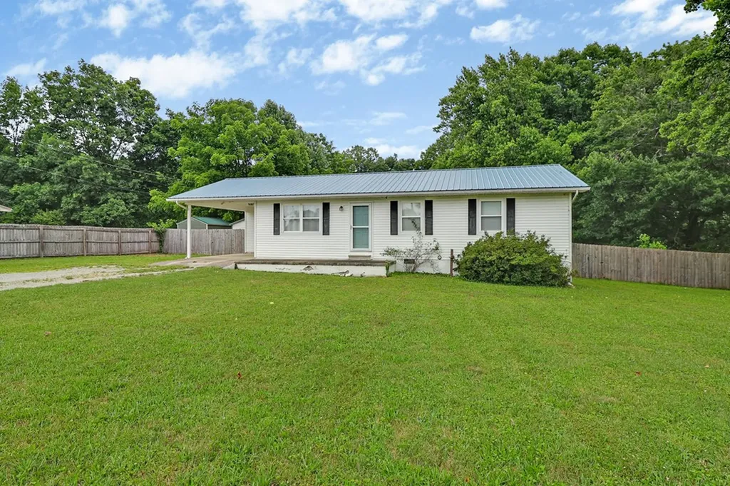 111 Meadow Creek Drive Crossville TN 38572