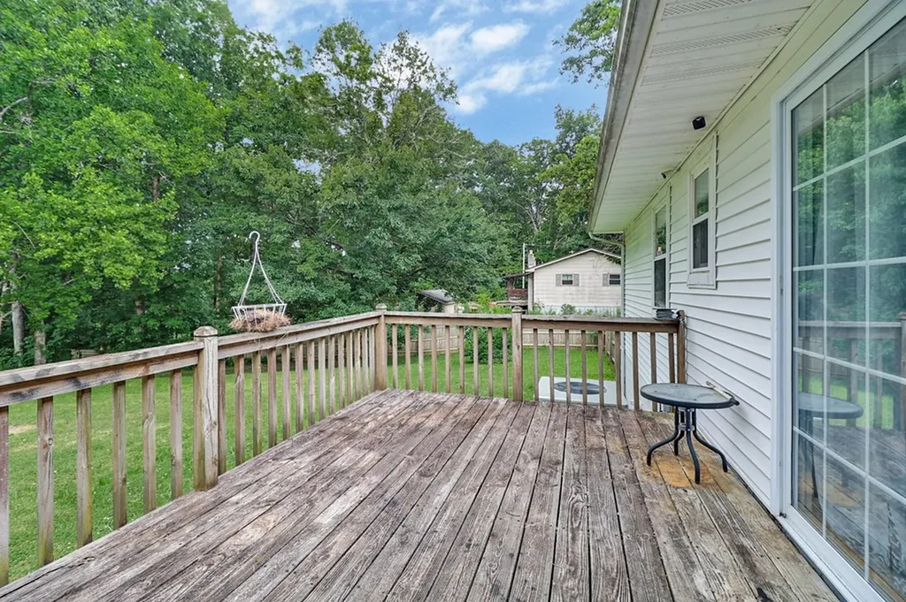 111 Meadow Creek Drive Crossville TN 38572