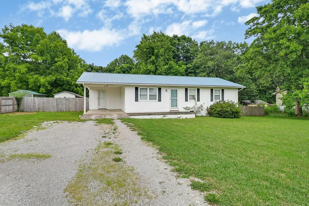 111 Meadow Creek Drive Crossville TN 38572