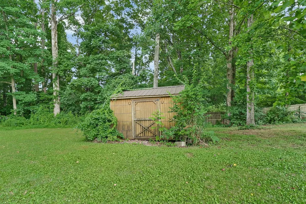 111 Meadow Creek Drive Crossville TN 38572