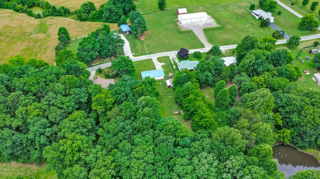 111 Meadow Creek Drive Crossville TN 38572