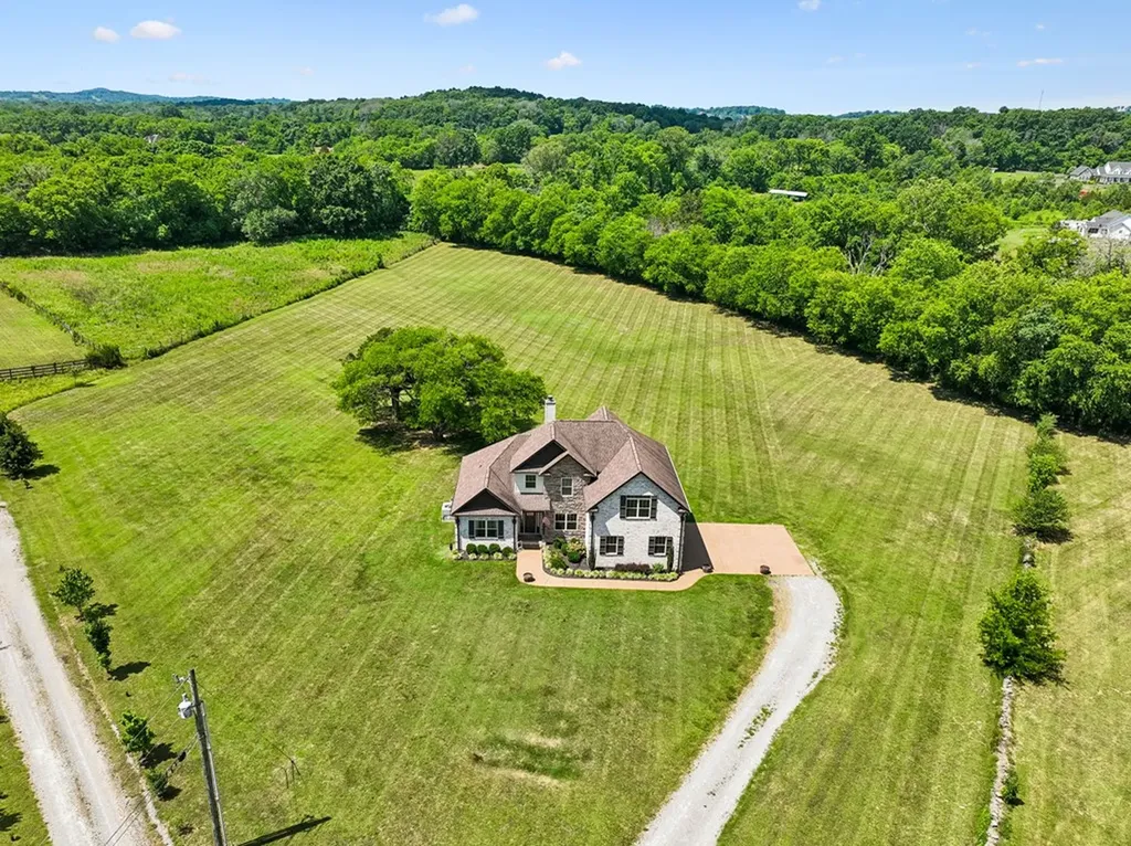 3930 3930 Big Springs Road Lebanon TN 37090