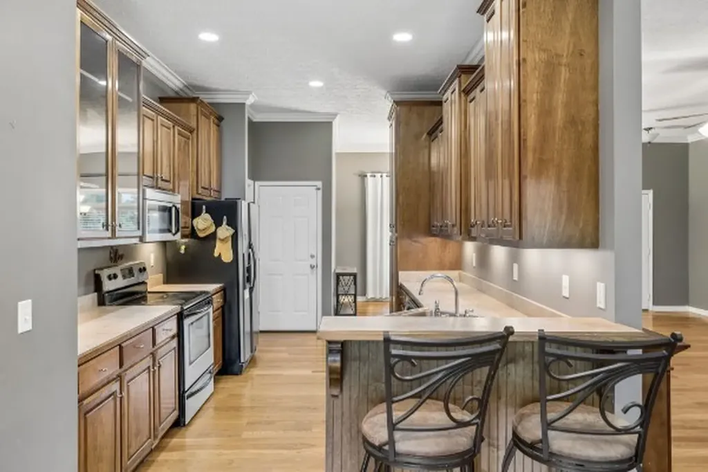 112 Kelly Lane Lafayette TN 37083