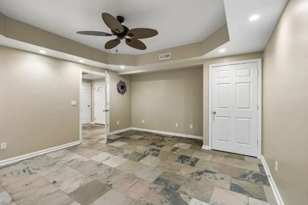 112 Kelly Lane Lafayette TN 37083