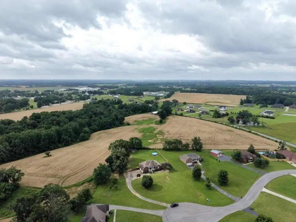 112 Kelly Lane Lafayette TN 37083