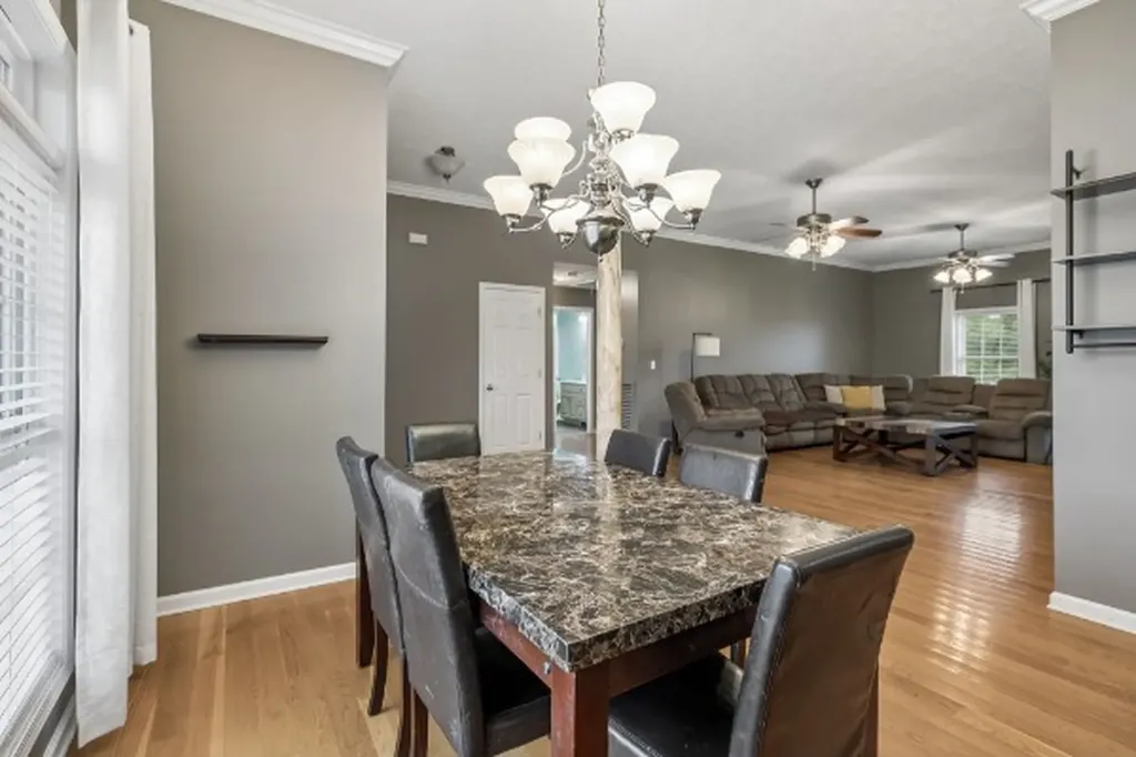 112 Kelly Lane Lafayette TN 37083