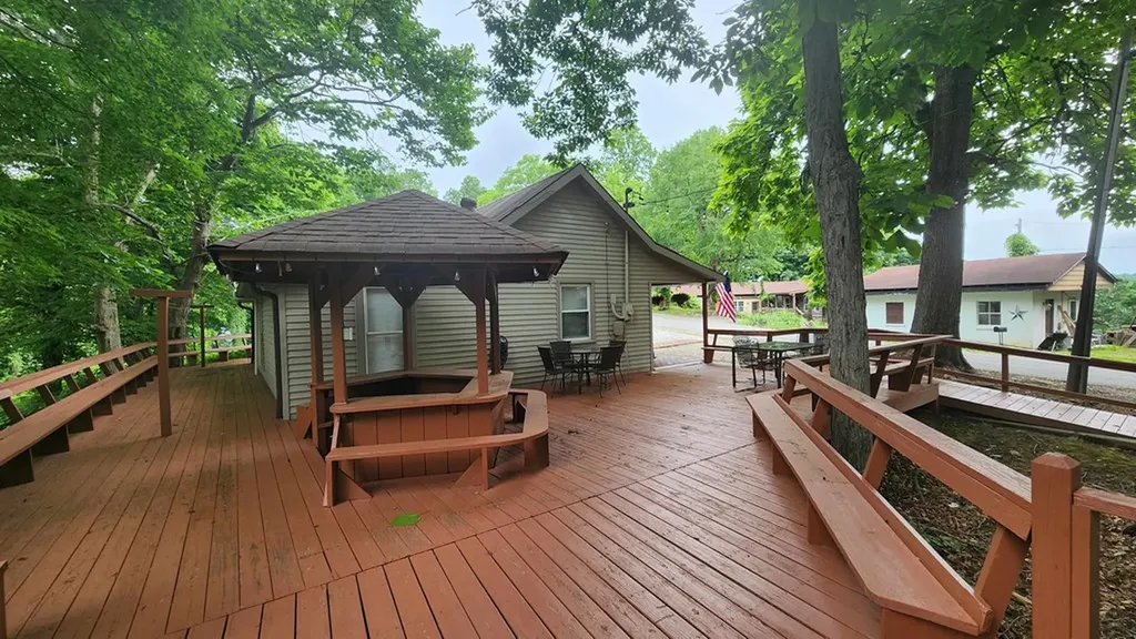 450 Cedar Hill Road Celina TN 38551