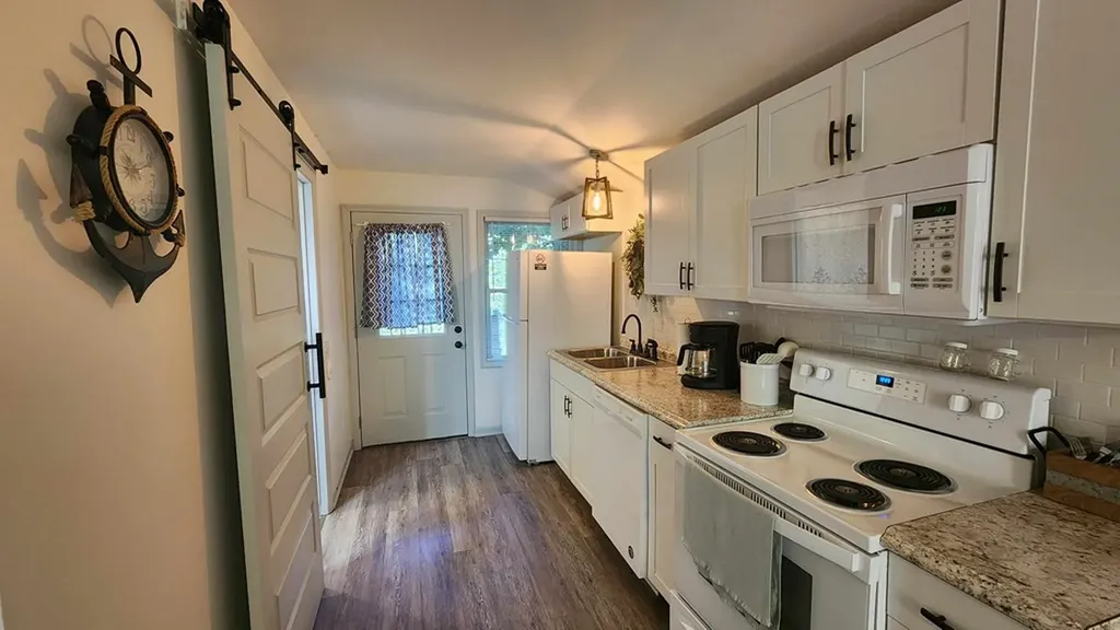 450 Cedar Hill Road Celina TN 38551