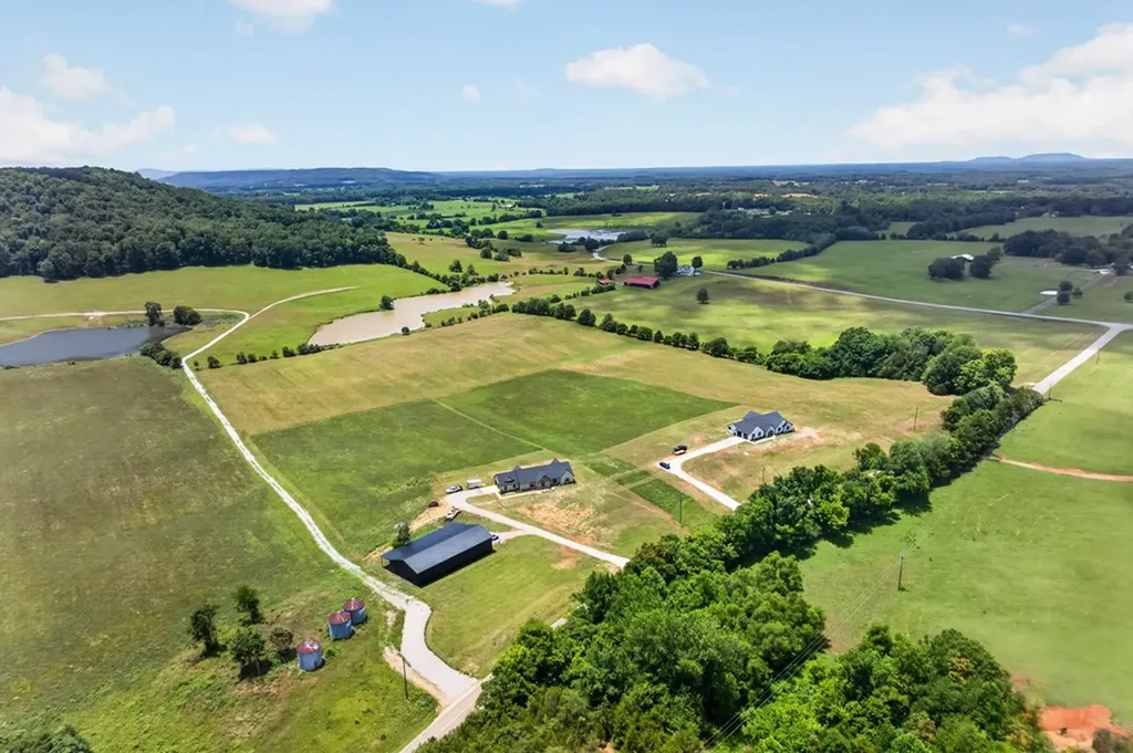 4221 Gum Springs Mountain Road Sparta TN 38583