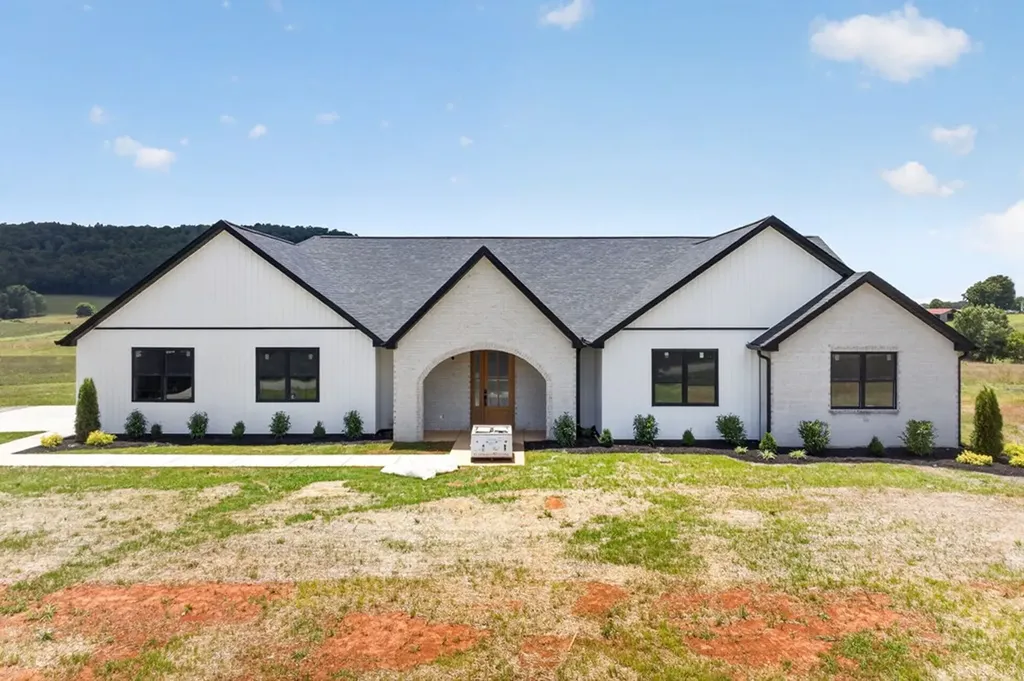 4221 Gum Springs Mountain Road Sparta TN 38583