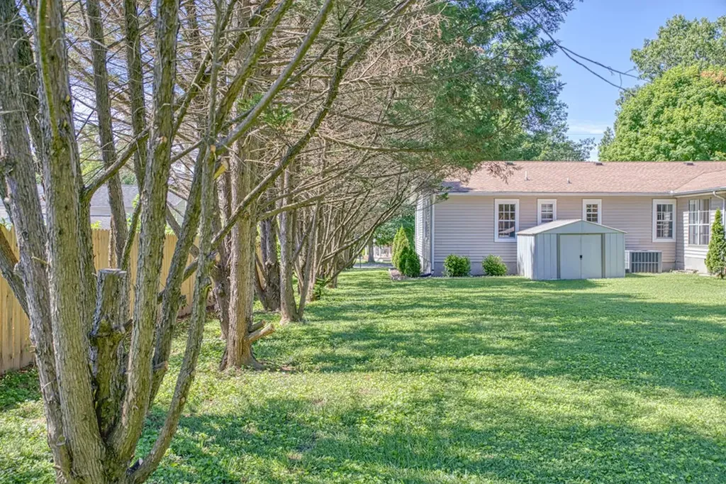 2085 Herbert Garrett Road Cookeville TN 38506