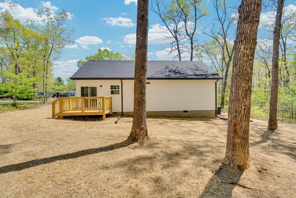 2010 Alapattah Circle Crossville TN 38572