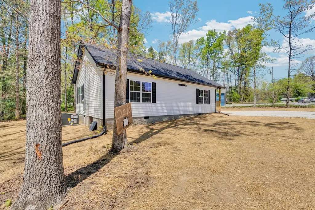 2010 Alapattah Circle Crossville TN 38572