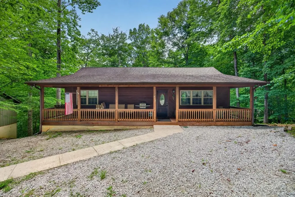 510 Tuscarora Circle Byrdstown TN 38549