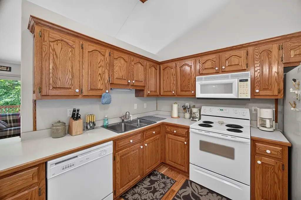 510 Tuscarora Circle Byrdstown TN 38549