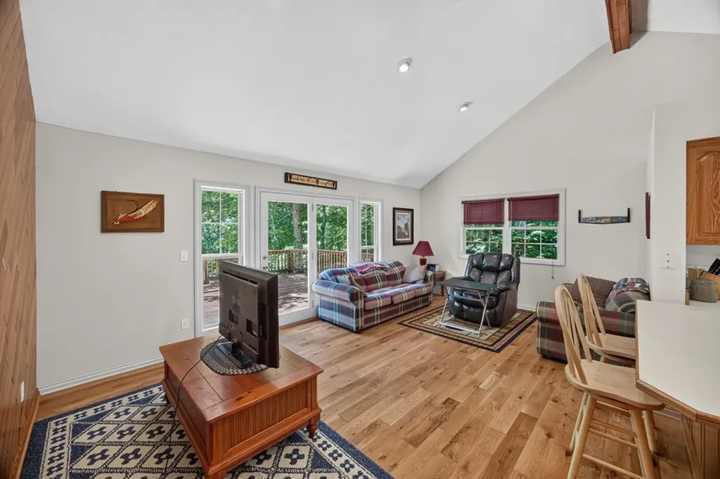 510 Tuscarora Circle Byrdstown TN 38549