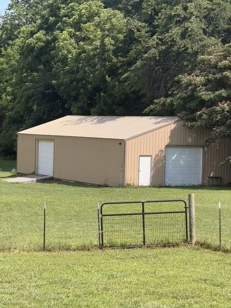 4055 S Bunker Hill Road Cookeville TN 38506