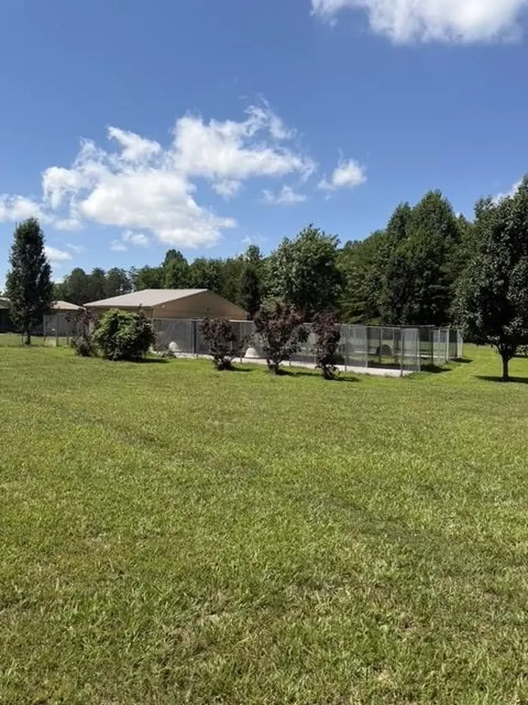 4055 S Bunker Hill Road Cookeville TN 38506