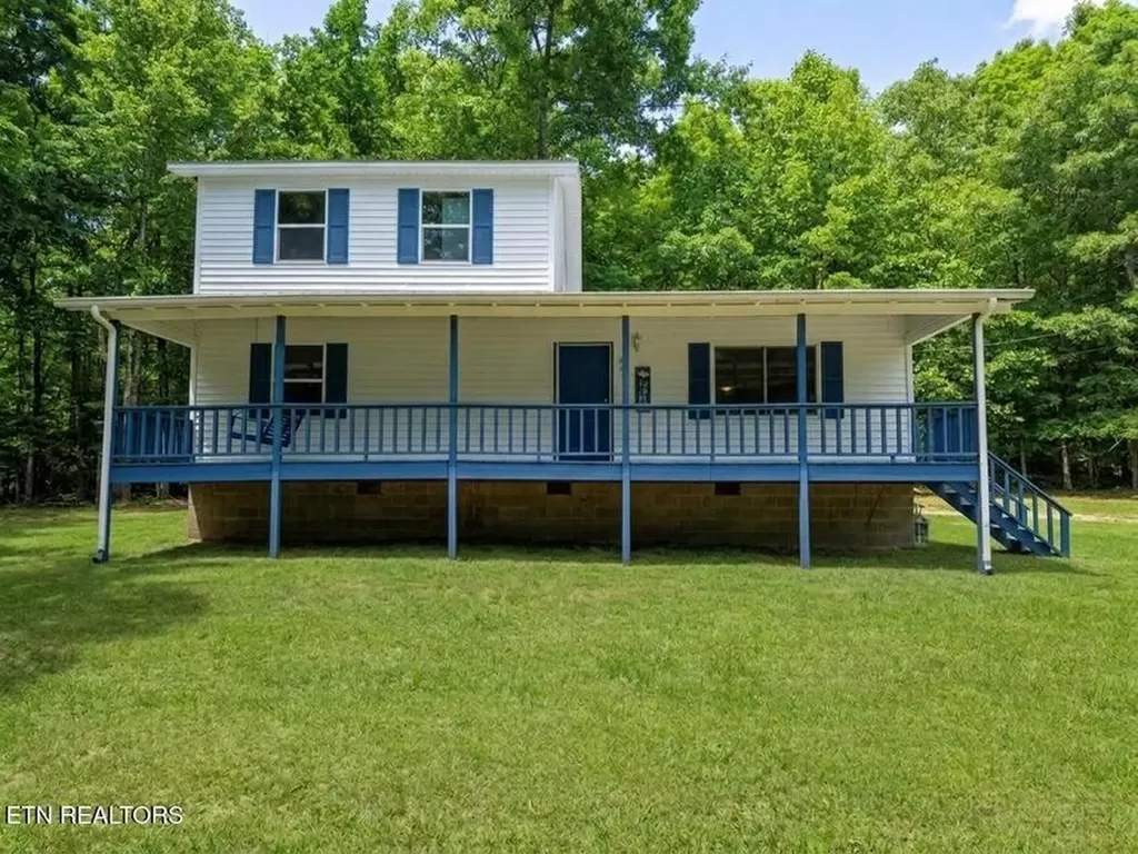125 Walnut Lane Oneida TN 37841