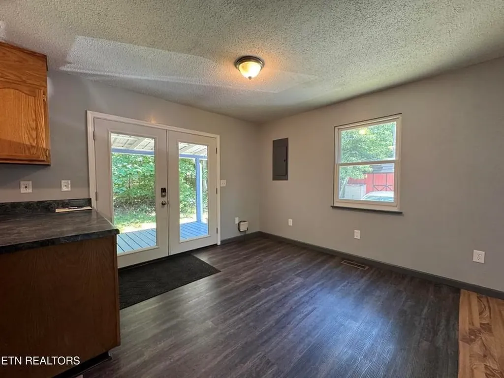 125 Walnut Lane Oneida TN 37841