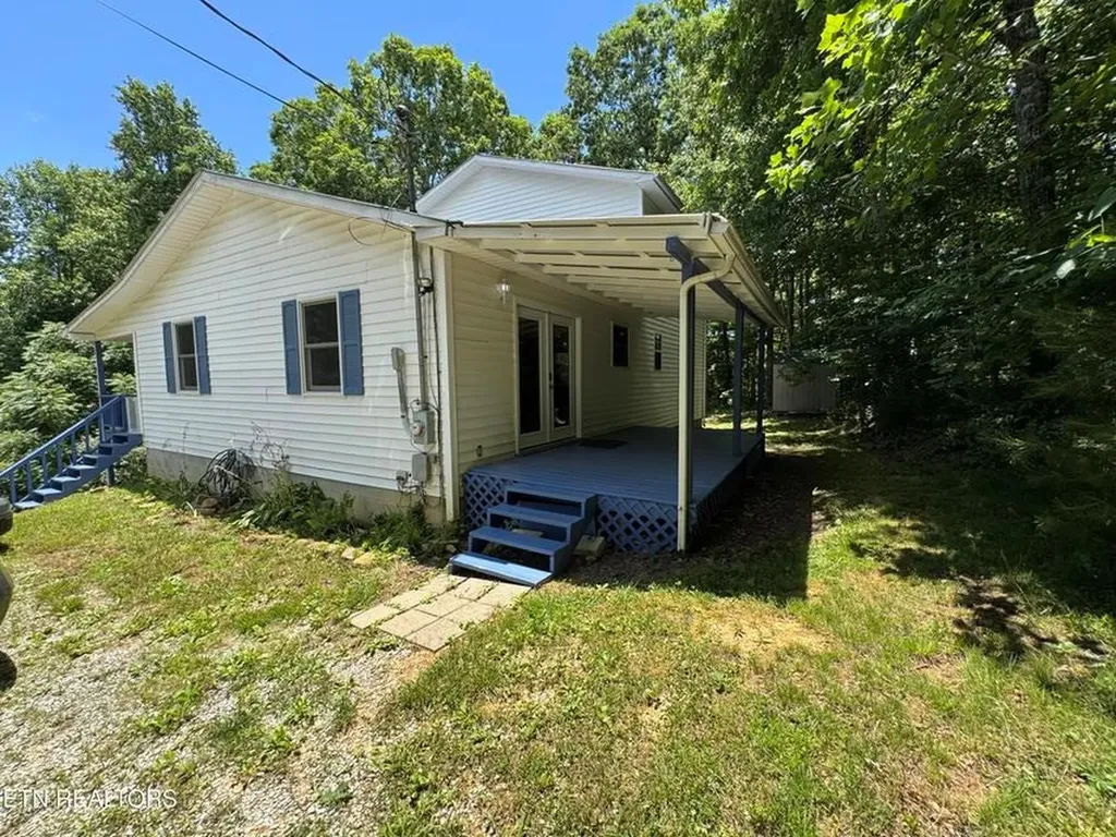 125 Walnut Lane Oneida TN 37841