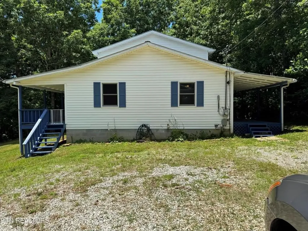 125 Walnut Lane Oneida TN 37841