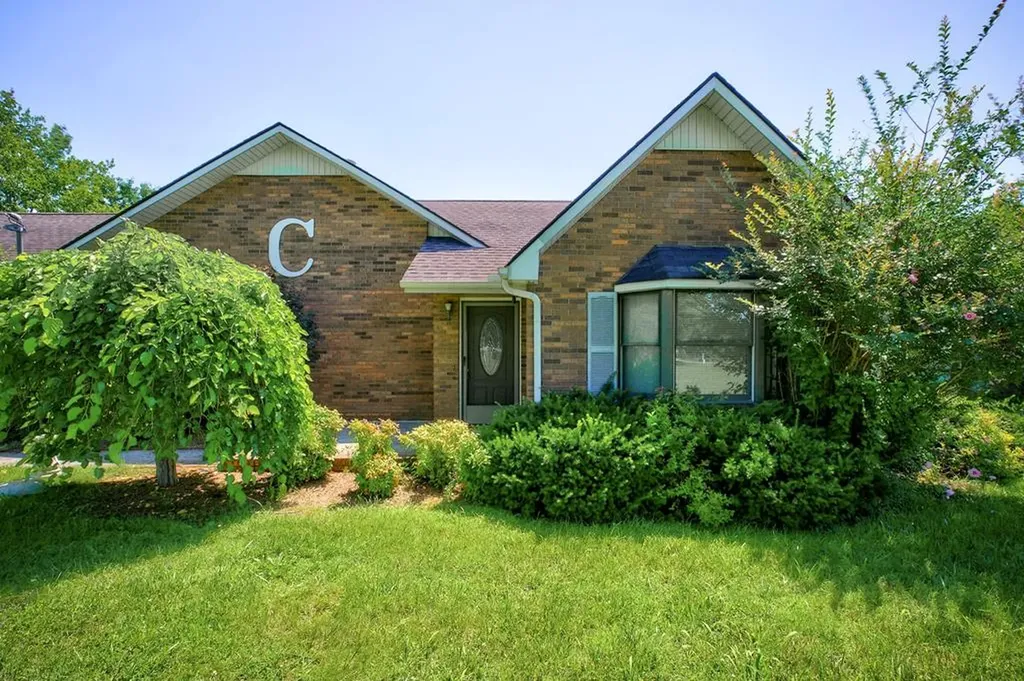 657 Tennessee Drive Livingston TN 38570